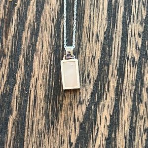 Pink mother of pearl look necklace